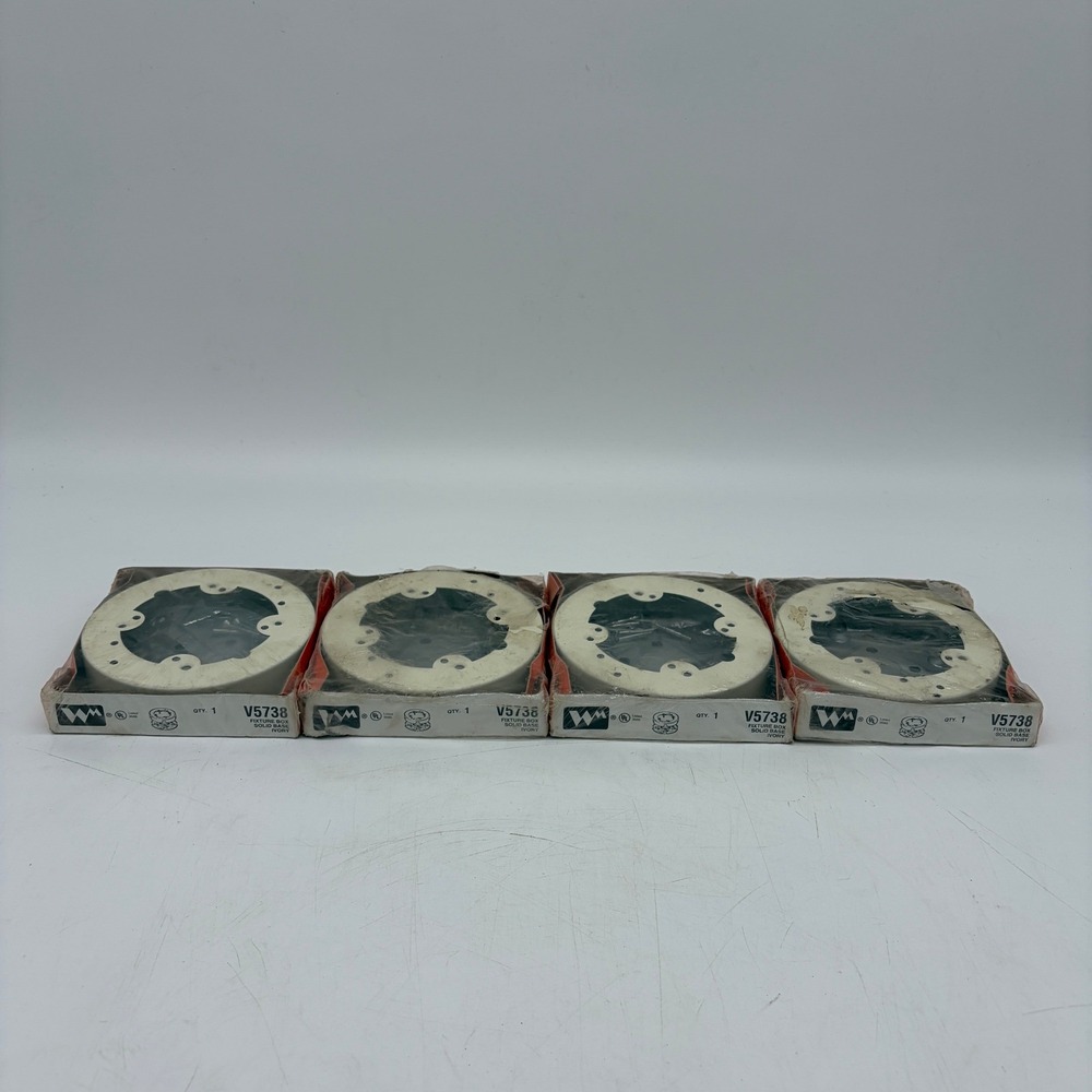 Lot of 4 Wiremold V5738 Fixture Box Solid Base Ivory for 500 700 Series Raceway